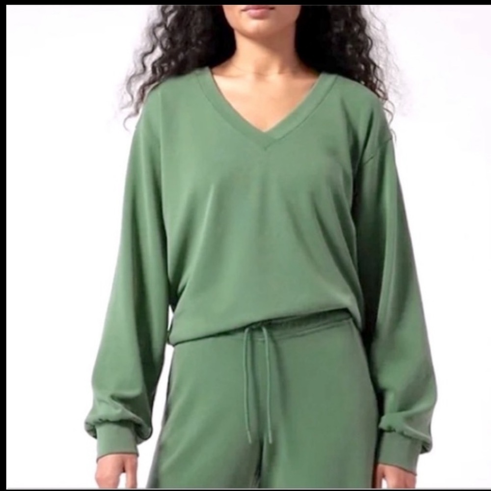 Athleta V-Neck Long Sleeve Top in Olive Green